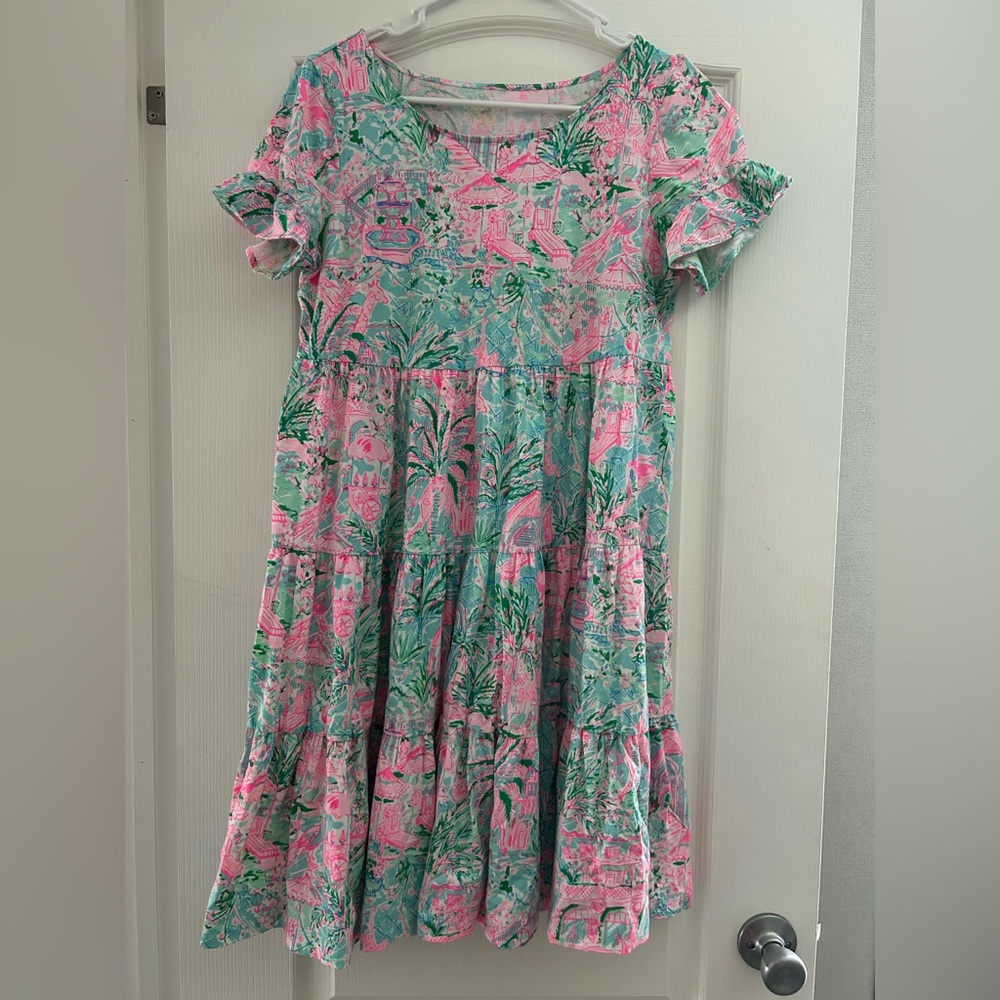 Lilly Pulitzer Jodee short sleeve swing dress.